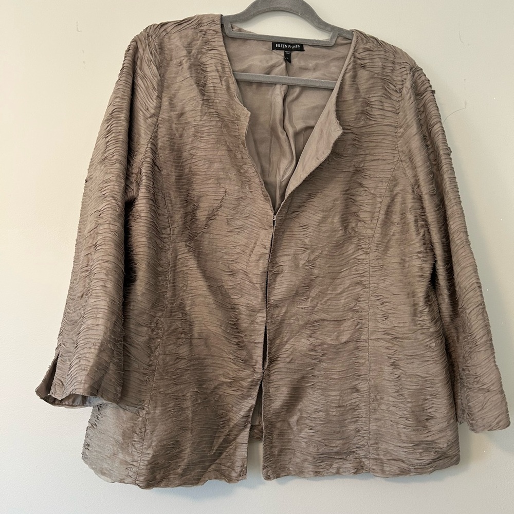 Eileen Fisher 100% silk Textured jacket women’s XL (taupe)